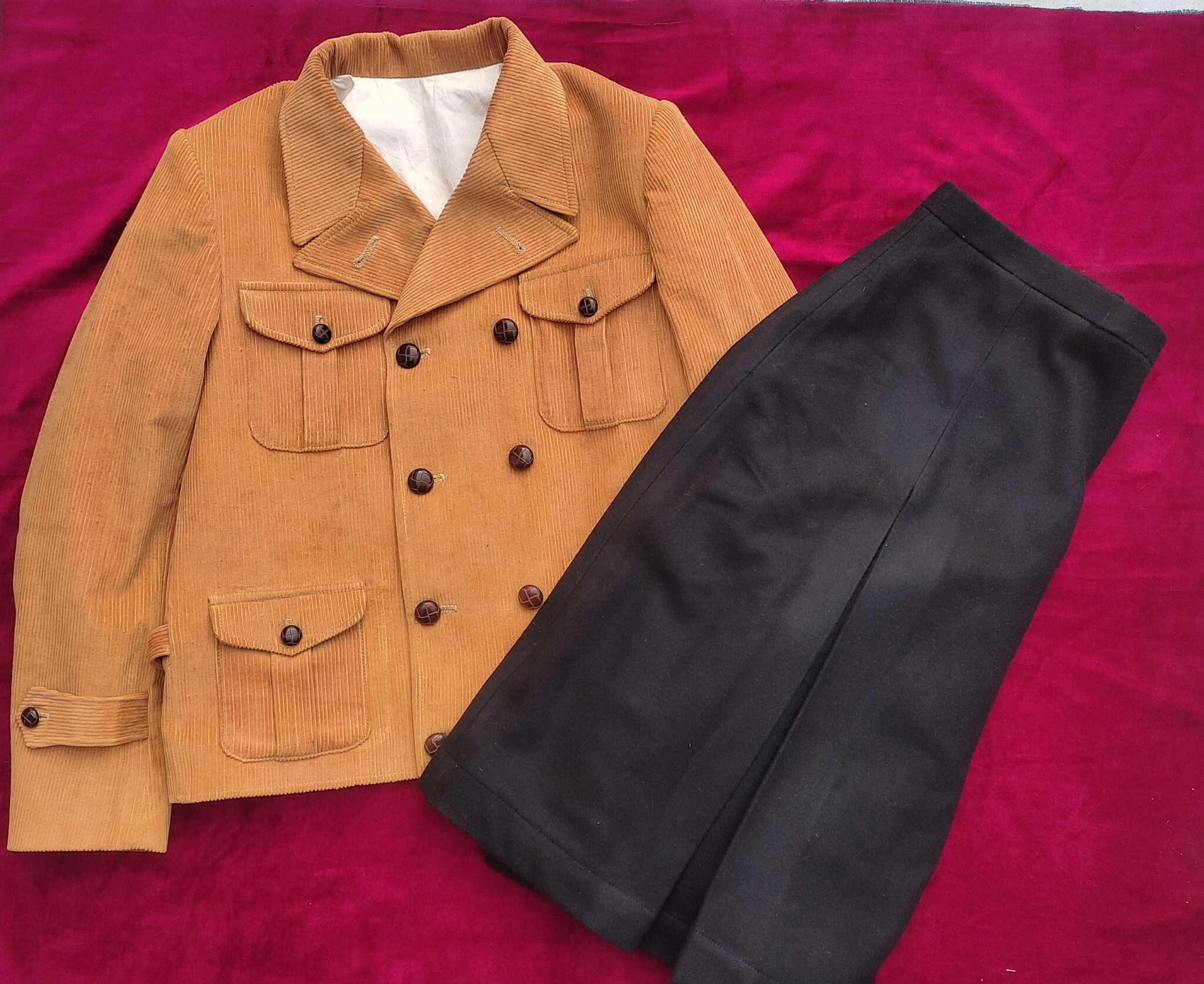GERMAN 1928 – 1945 Bund deutscher Mädel uniform. (BDM Uniform ...